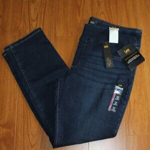 NWT Lee Woman's Plus Slim Fit Slim Leg Mid Rise Sculpting Stretch Jeans 18Medium
